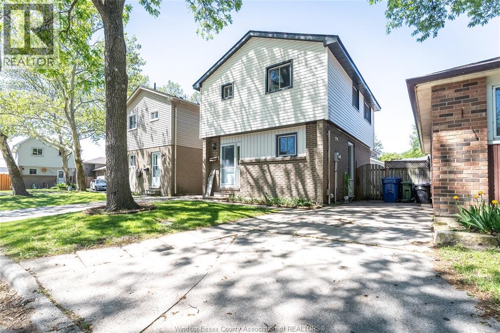 8611 Darlington, Windsor, Ontario  N8S 4M5 - Photo 2 - 26013330