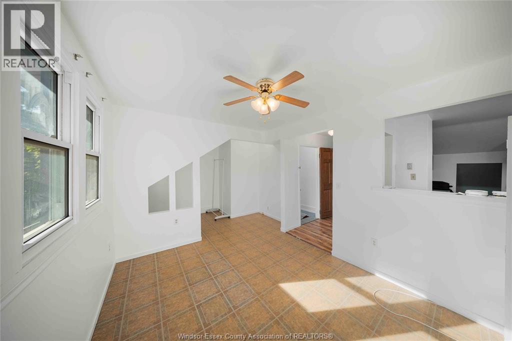 2404 Howard Avenue, Windsor, Ontario  N8T 2M1 - Photo 16 - 26013164
