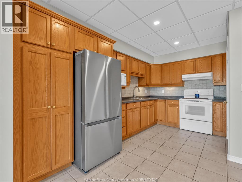 315 Village Grove Drive Unit# 505, Tecumseh, Ontario  N8N 5G4 - Photo 27 - 26013286
