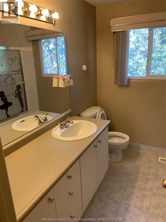 9394 Esplanade Drive Unit# 3, Windsor, Ontario  N8R 2A3 - Photo 14 - 26013386