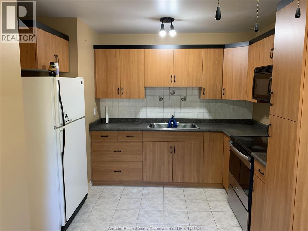 9394 Esplanade Drive Unit# 3, Windsor, Ontario  N8R 2A3 - Photo 2 - 26013386