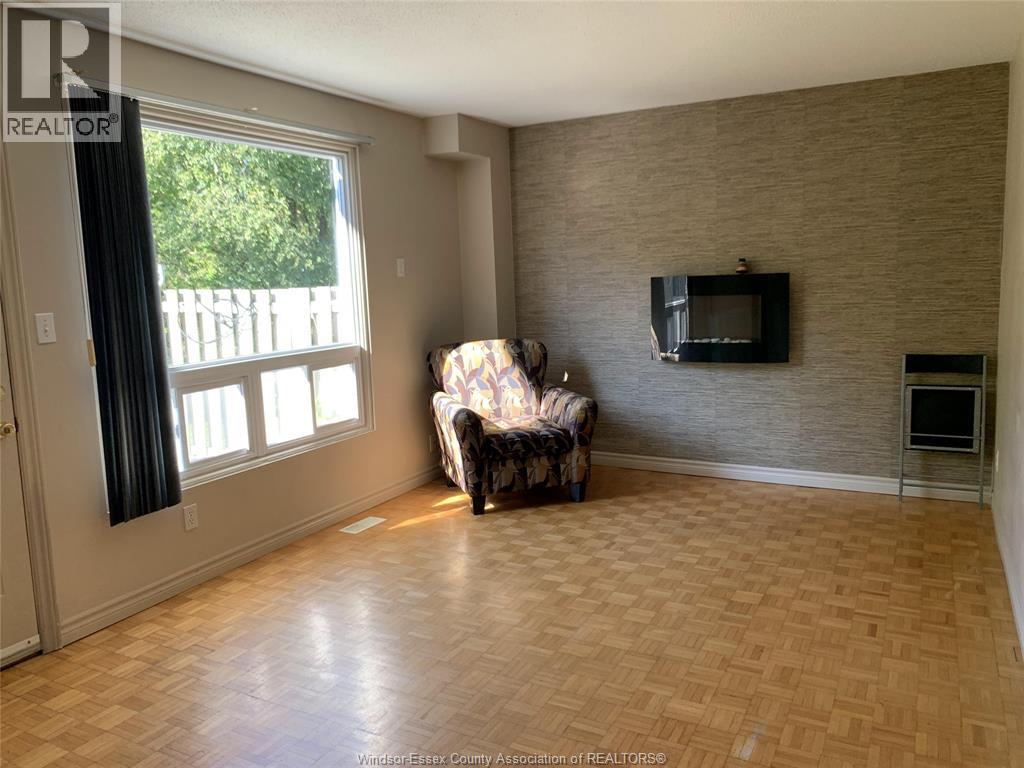 9394 Esplanade Drive Unit# 3, Windsor, Ontario  N8R 2A3 - Photo 5 - 26013386
