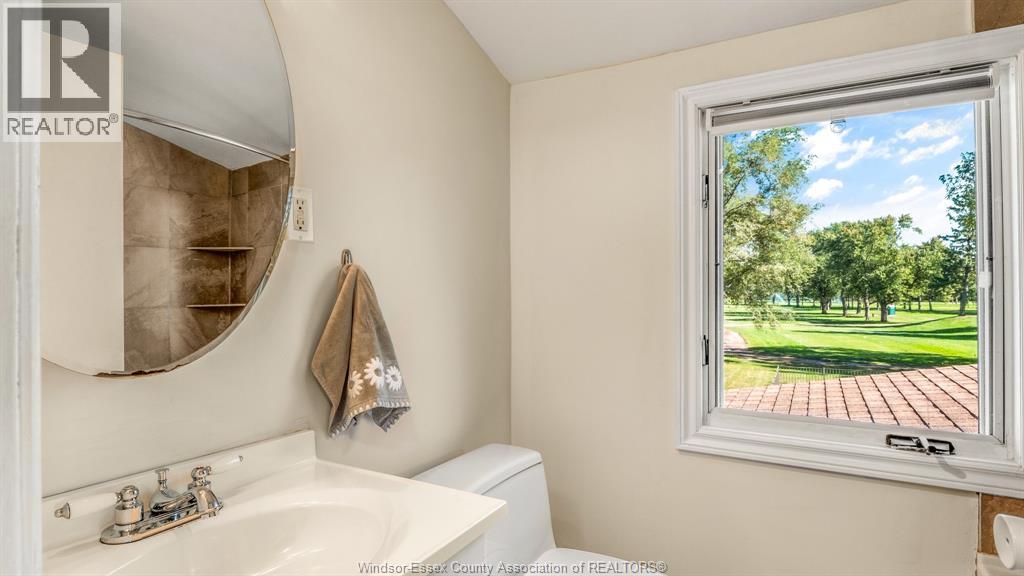 4054 Roseland Drive West, Windsor, Ontario  N9G 1Z8 - Photo 27 - 26013410