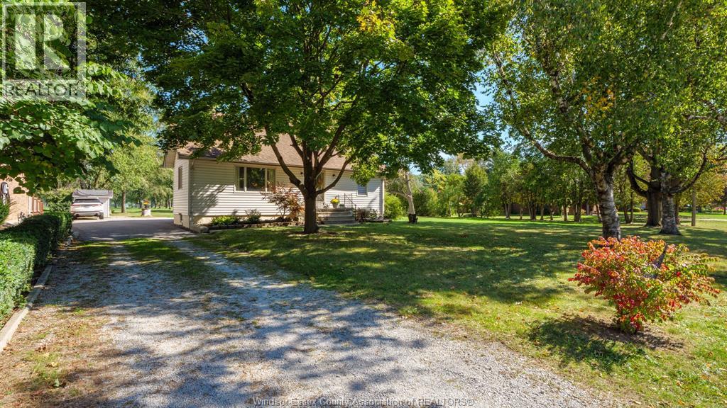4054 Roseland Drive West, Windsor, Ontario  N9G 1Z8 - Photo 3 - 26013410