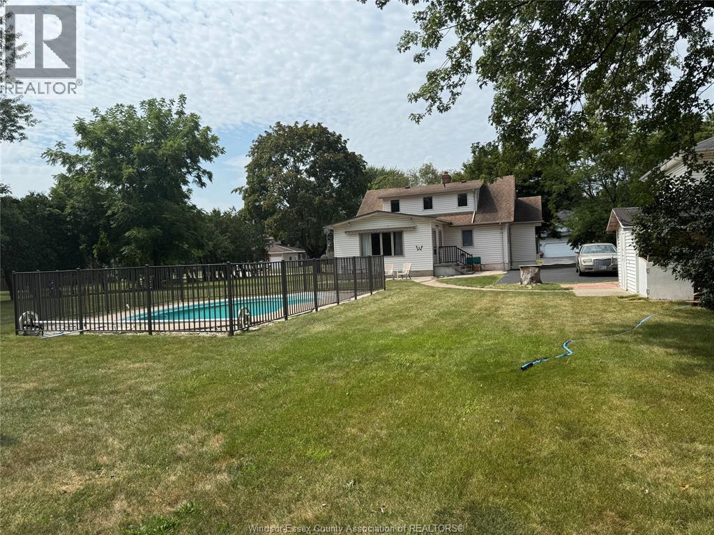 4054 Roseland Drive West, Windsor, Ontario  N9G 1Z8 - Photo 47 - 26013410