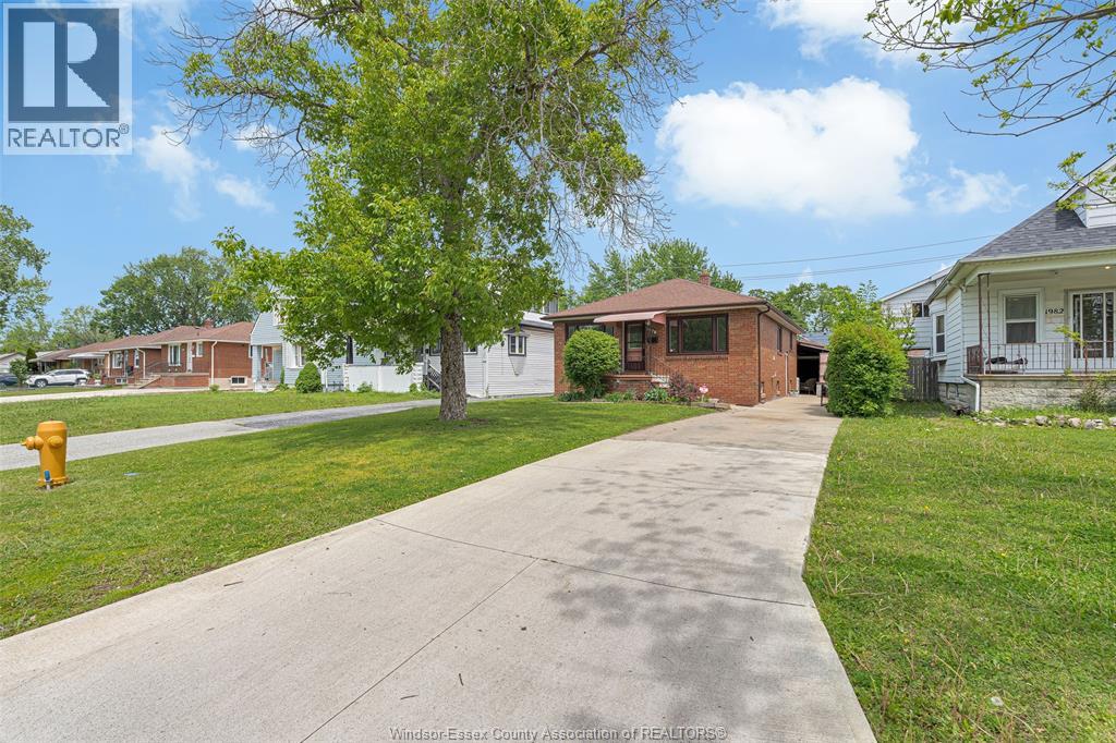 1978 Bernard Road, Windsor, Ontario  N8W 4R5 - Photo 2 - 26013407