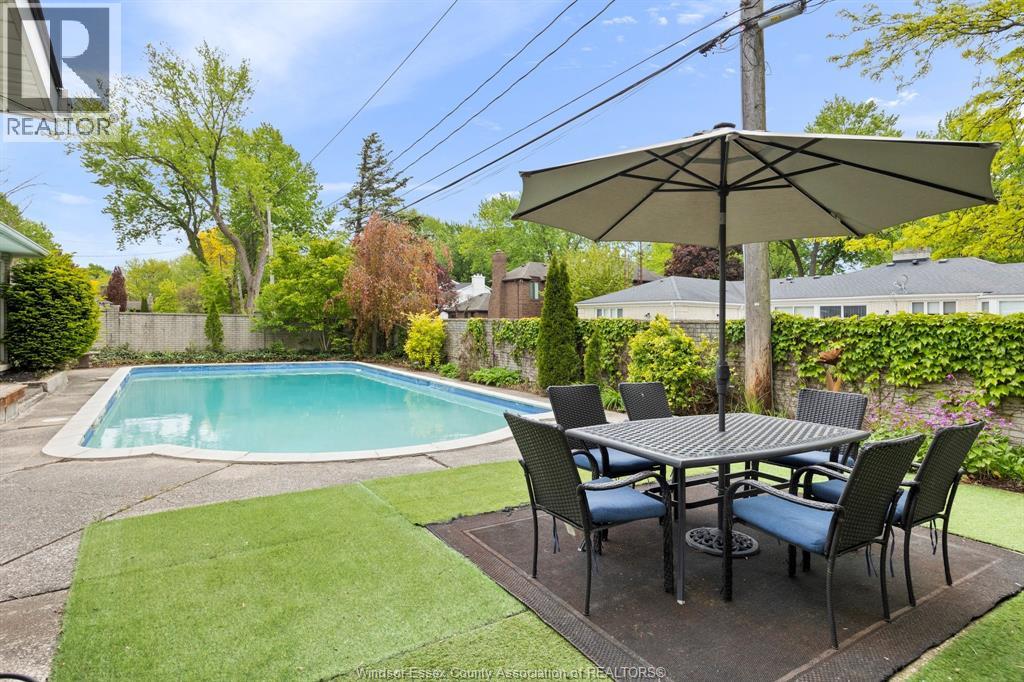 3521 Ouellette, Windsor, Ontario  N9E 3M3 - Photo 30 - 26013396