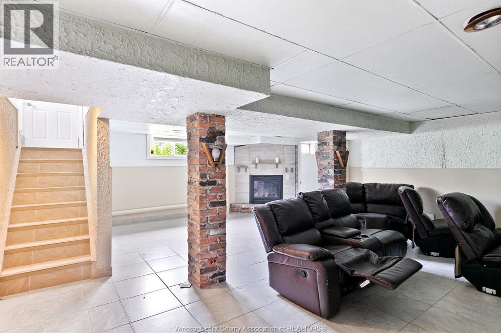 3200 Longfellow Avenue Unit# Lower, Windsor, Ontario  N9E 2L6 - Photo 2 - 26013414