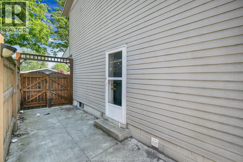 3964 Whitney Avenue, Windsor, Ontario  N9C 2C6 - Photo 34 - 26013398