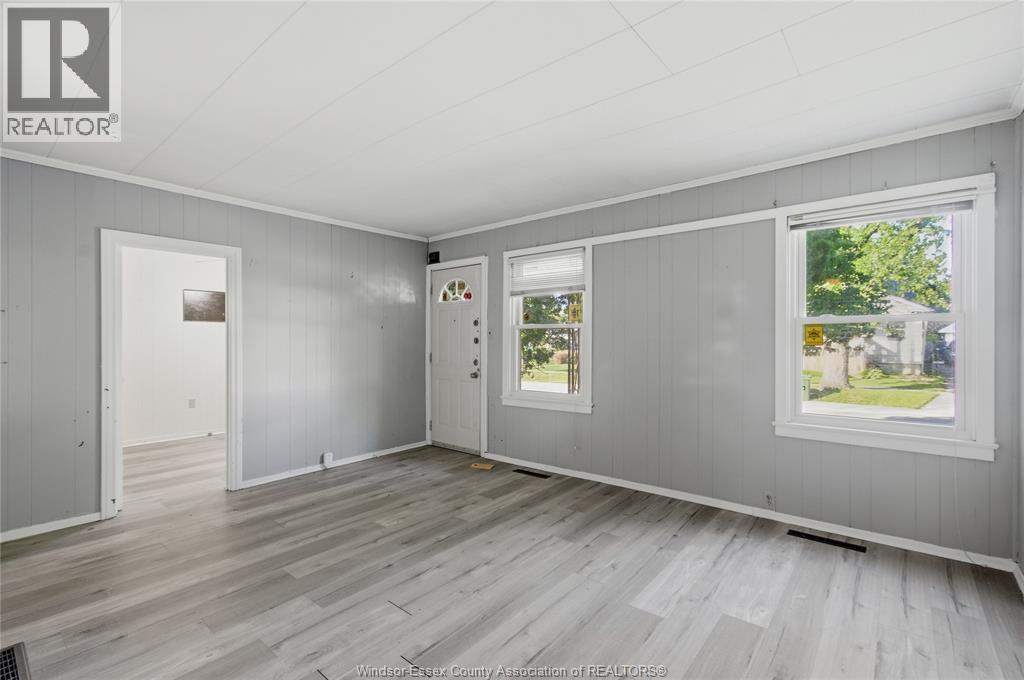 2209 Forest, Windsor, Ontario  N8W 2G7 - Photo 6 - 26013500
