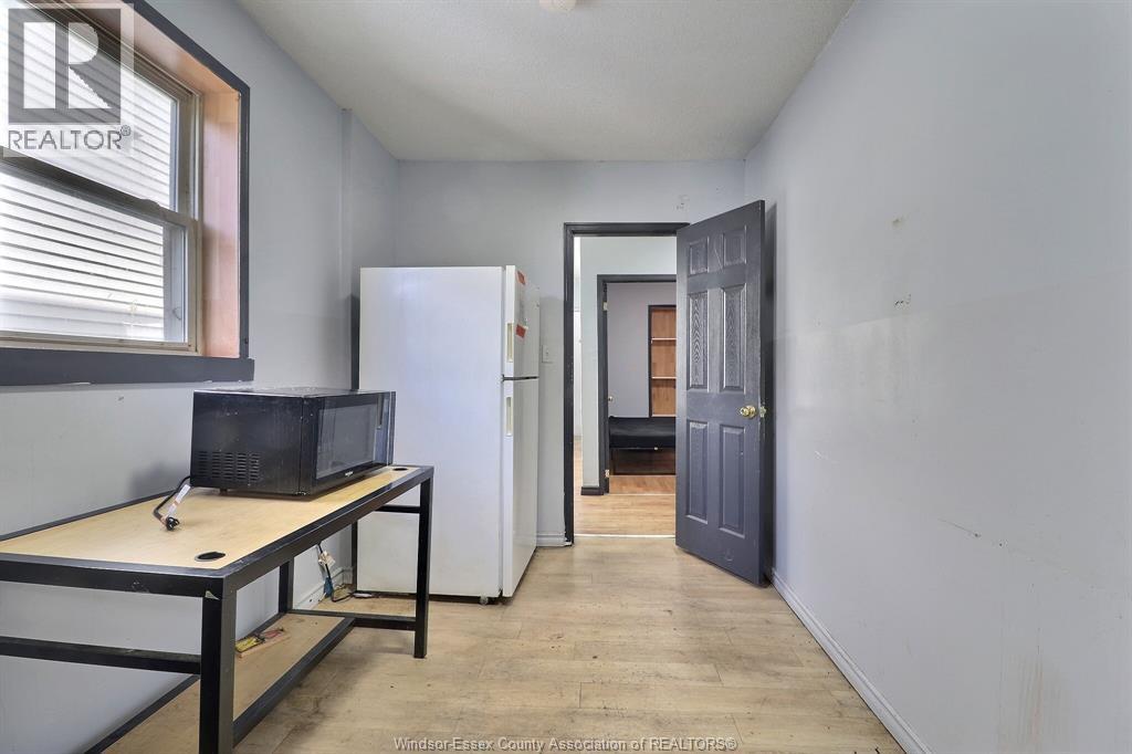 1920 University Avenue West, Windsor, Ontario  N9B 1C8 - Photo 8 - 26013465