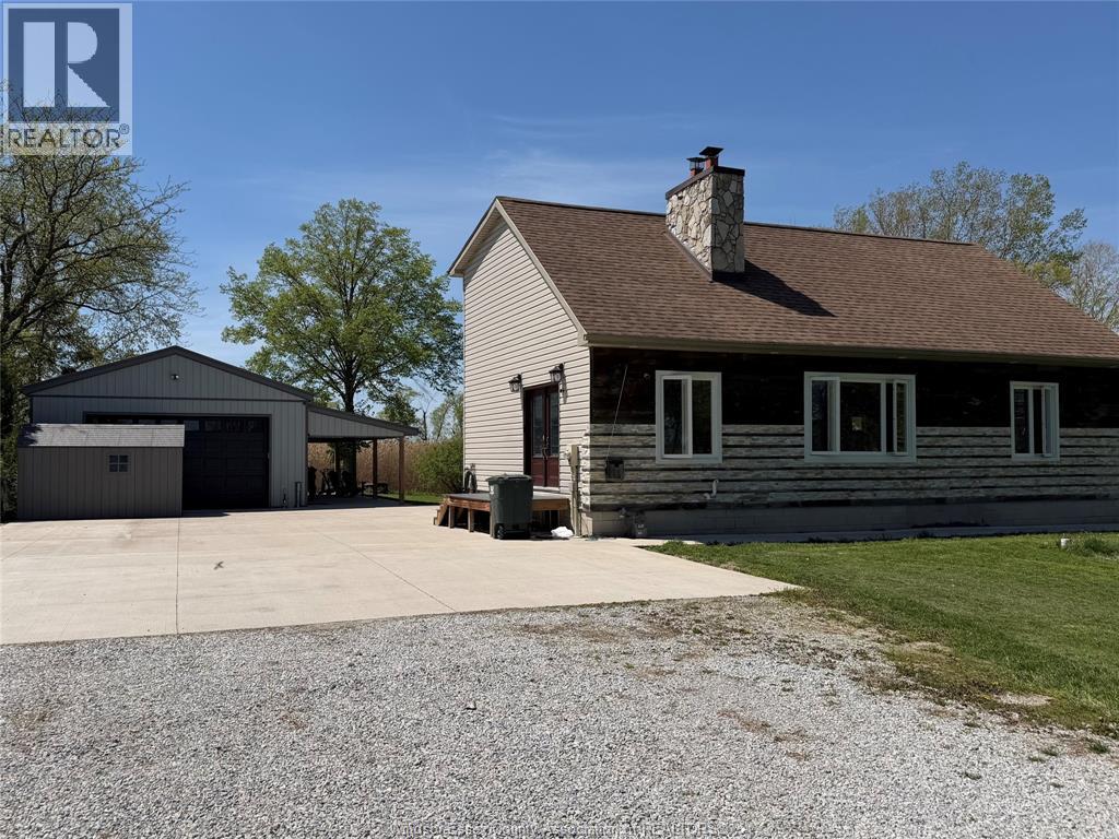 2040 Front Road North, Amherstburg, Ontario  N9V 3R3 - Photo 3 - 26013516