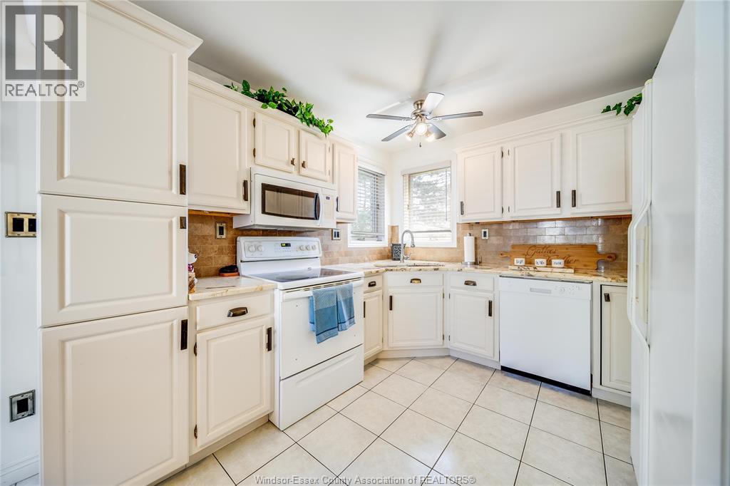 2485 Youngstown Street, Windsor, Ontario  N9E 4L7 - Photo 18 - 26012478