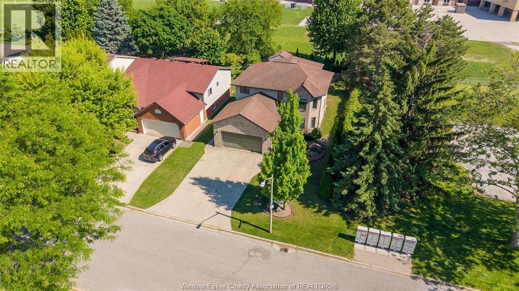 2485 Youngstown Street, Windsor, Ontario  N9E 4L7 - Photo 2 - 26012478