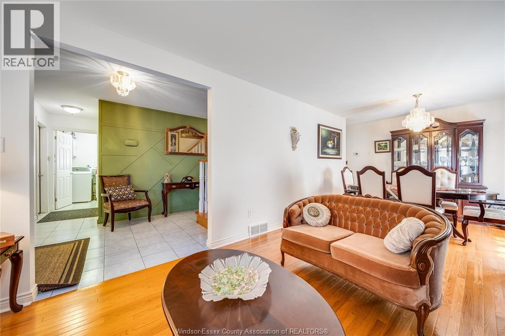 2485 Youngstown Street, Windsor, Ontario  N9E 4L7 - Photo 7 - 26012478