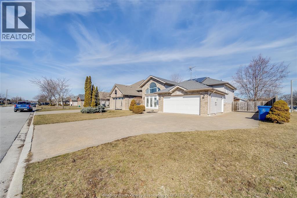 1120 King Louis, Lakeshore, Ontario  N8L 0V3 - Photo 4 - 26013507