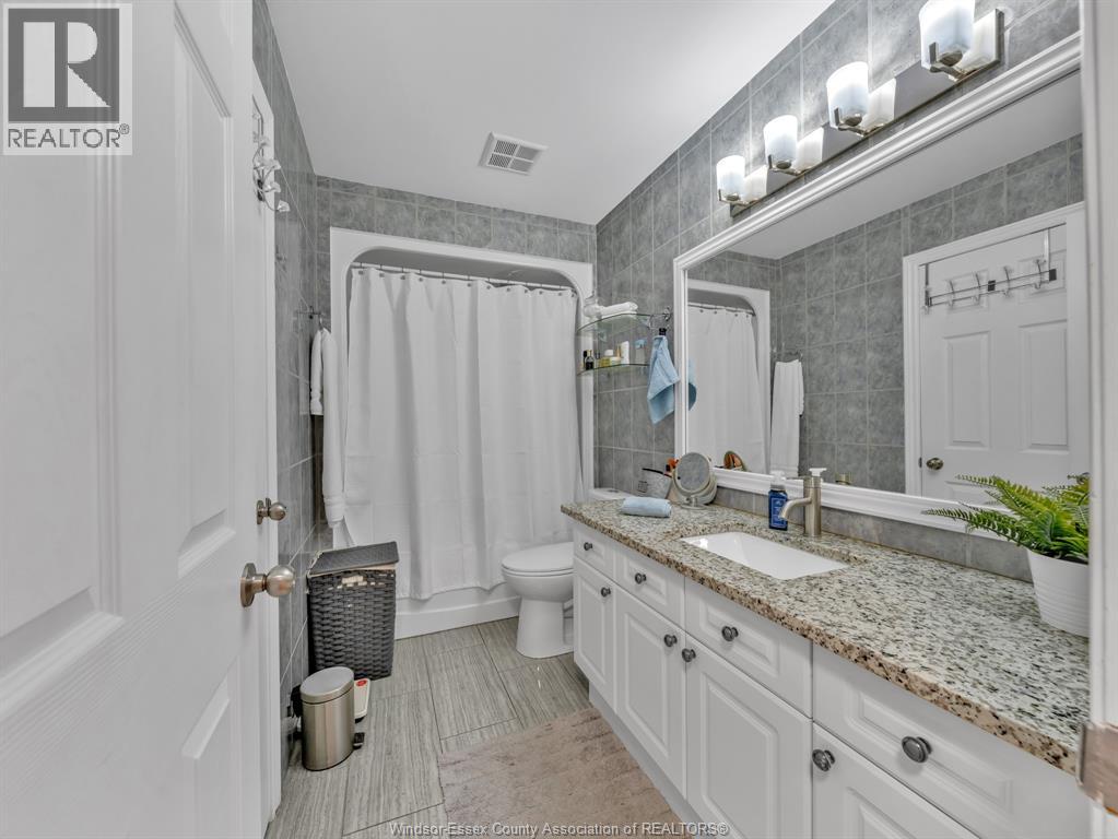 1045 Clover Avenue, Windsor, Ontario  N8P 1V8 - Photo 11 - 26013571