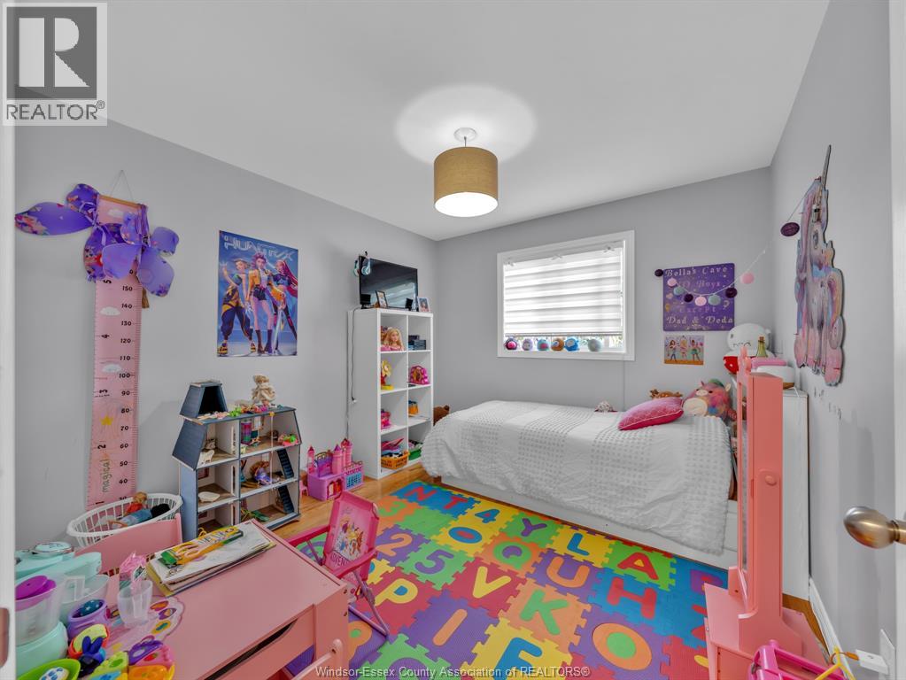 1045 Clover Avenue, Windsor, Ontario  N8P 1V8 - Photo 15 - 26013571
