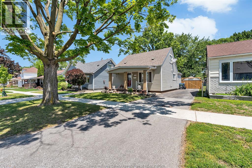 1554 Aubin Road, Windsor, Ontario  N8Y 4G2 - Photo 3 - 26013564