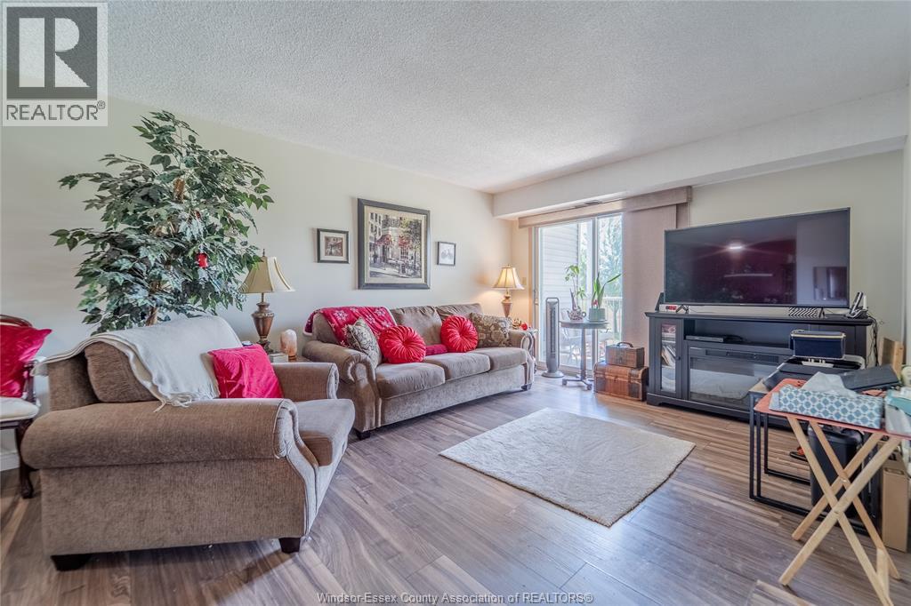 2922 Rivard Unit# 207, Windsor, Ontario  N8T 3N9 - Photo 4 - 26013511