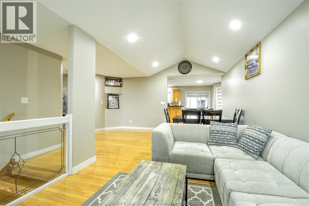 160 Branton Crescent, Tecumseh, Ontario  N9K 1E6 - Photo 6 - 26013601