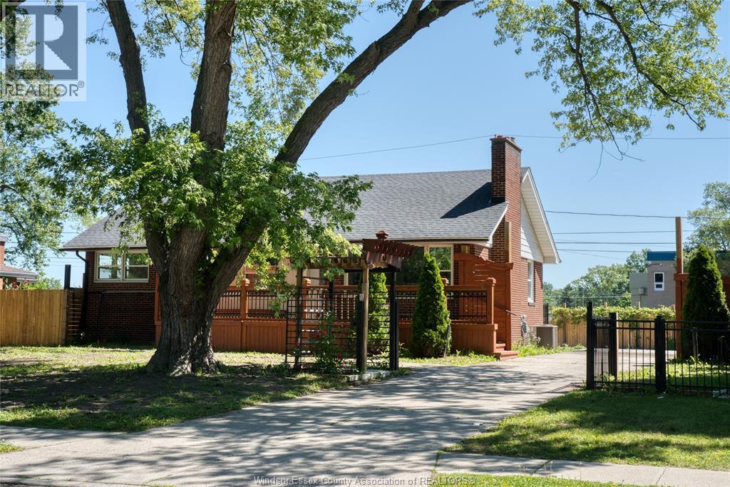 3310 Rankin Avenue, Windsor, Ontario  N9E 3C1 - Photo 2 - 26013585