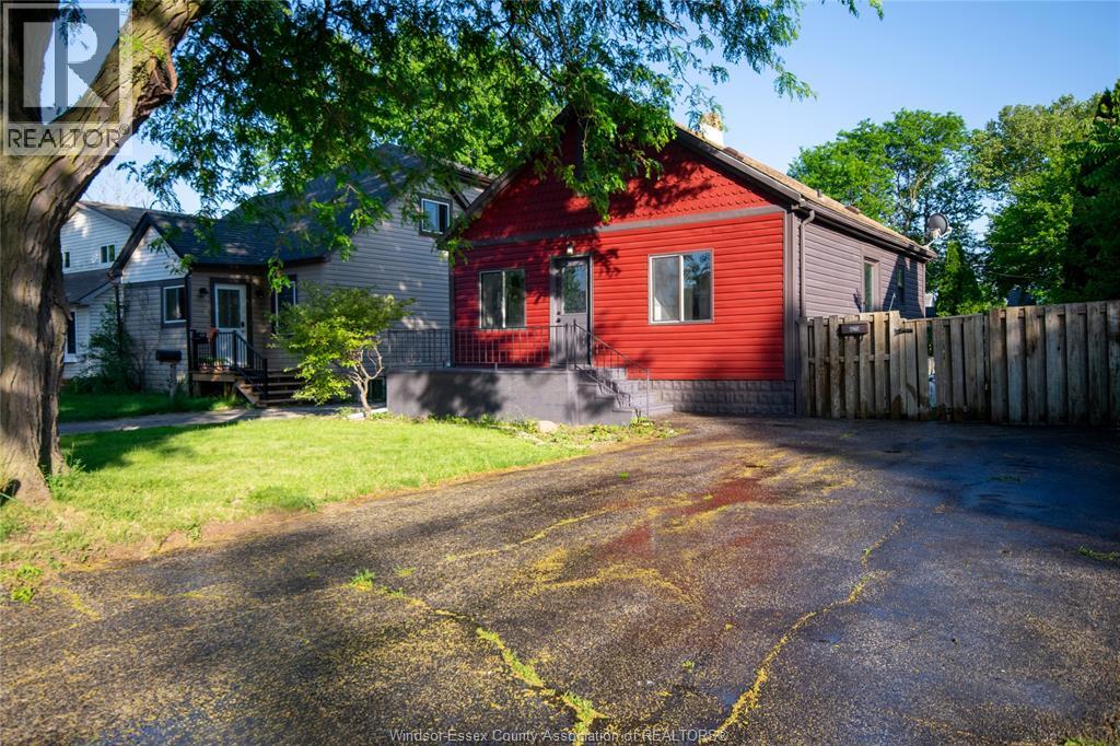 629 Stanley, Windsor, Ontario  N8X 3B3 - Photo 2 - 26013538
