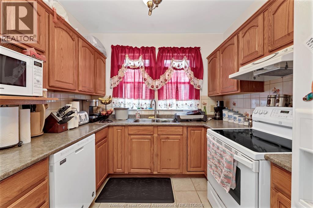 1407 Hall, Windsor, Ontario  N8X 4R5 - Photo 14 - 26013688