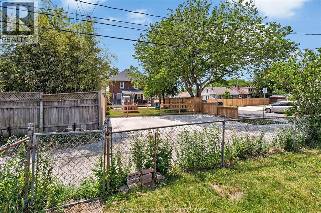 1407 Hall, Windsor, Ontario  N8X 4R5 - Photo 25 - 26013688