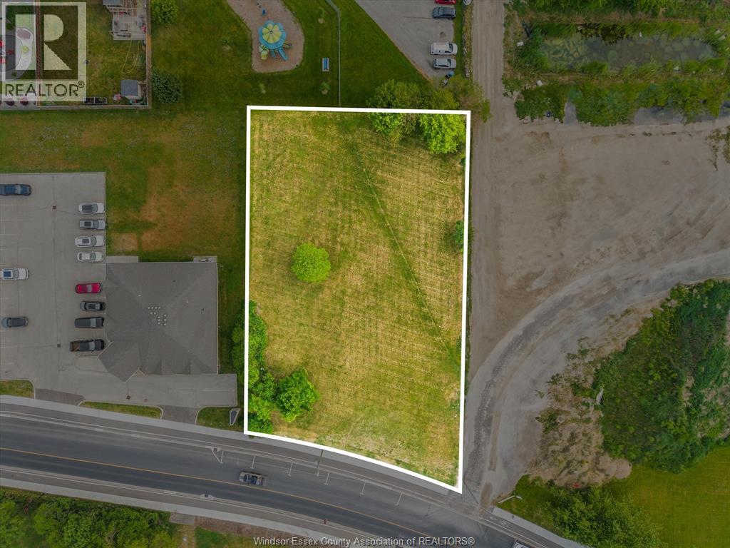 21 Robson Road, Leamington, Ontario  N8H 2M8 - Photo 3 - 26013524