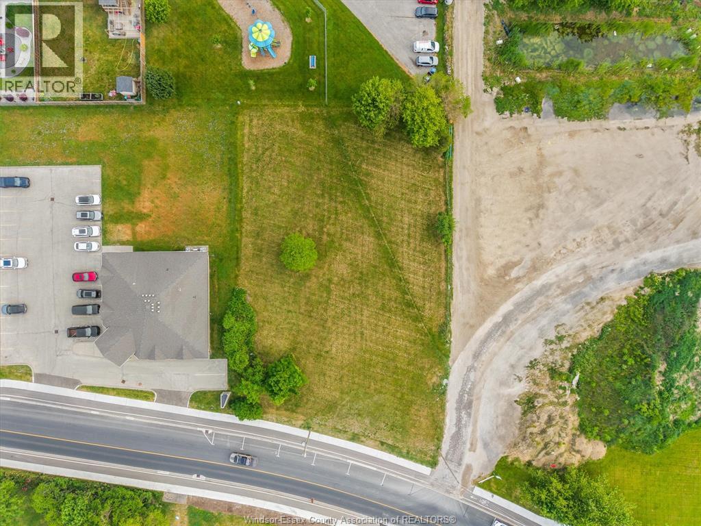 21 Robson Road, Leamington, Ontario  N8H 2M8 - Photo 8 - 26013524