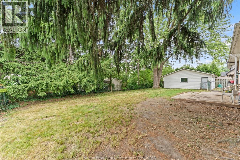4065 Dougall, Windsor, Ontario  N9G 1X4 - Photo 31 - 26013713