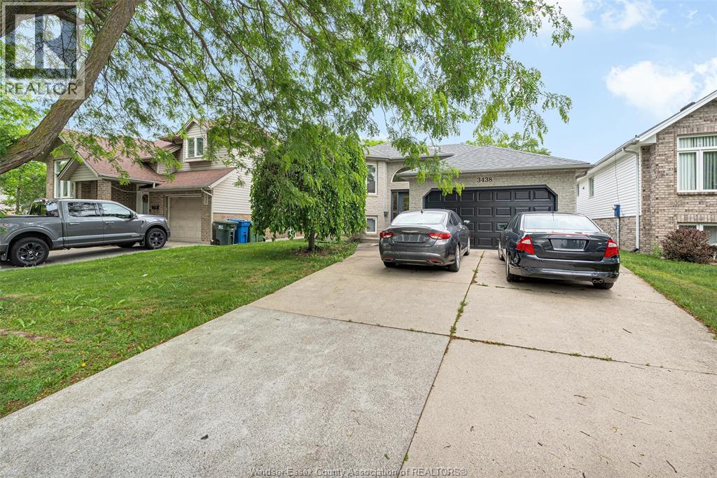 3438 TREELINE COURT, Windsor, Ontario