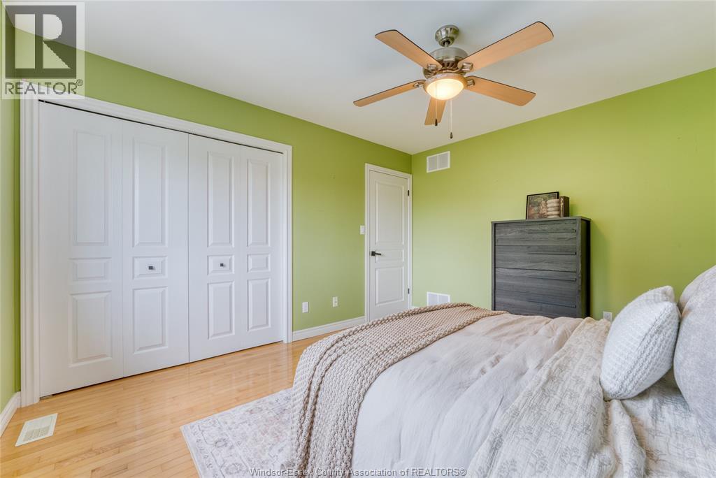 937 Pavan, Windsor, Ontario  N9G 2X5 - Photo 25 - 26013810