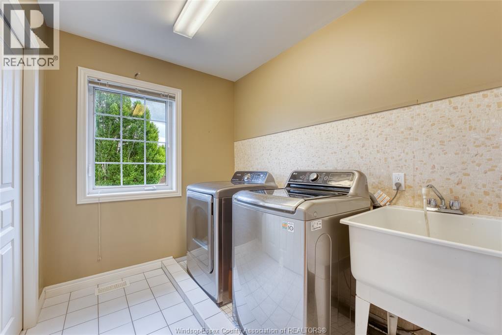 937 Pavan, Windsor, Ontario  N9G 2X5 - Photo 32 - 26013810