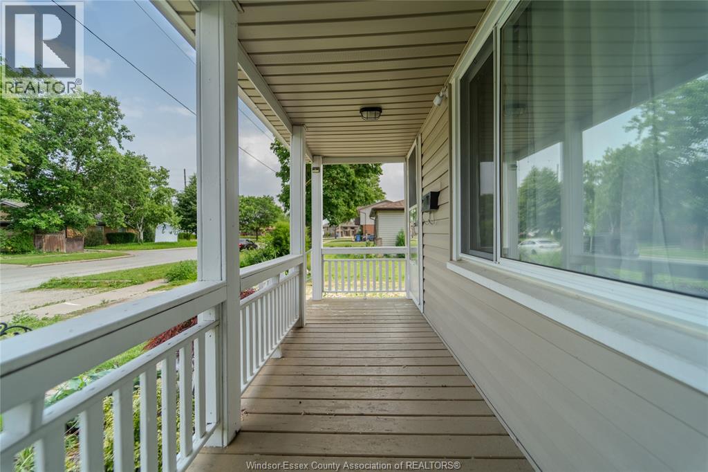 2647 George, Windsor, Ontario  N8W 4M8 - Photo 2 - 26013855
