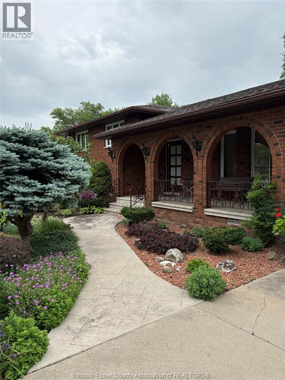 781 Bedford, Windsor, Ontario  N9G 1H3 - Photo 3 - 26013768