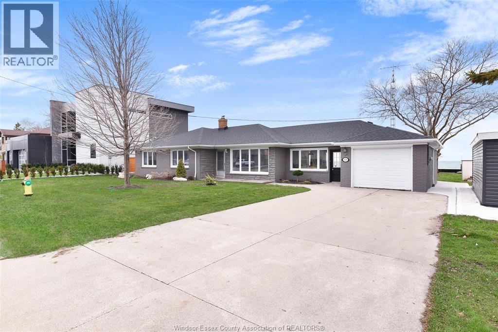 208 Robson Road, Leamington, Ontario  N8H 5R2 - Photo 4 - 26013197