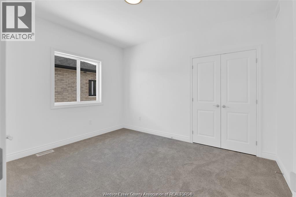 190 Mclellan Avenue, Amherstburg, Ontario  N9V 4C9 - Photo 9 - 26013852