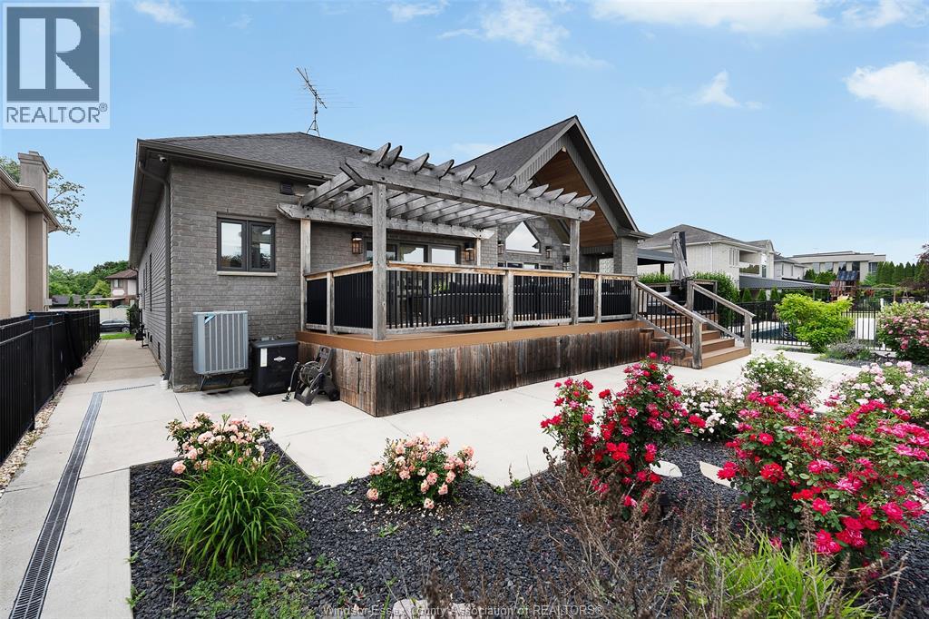 263 Russel Woods Drive, Lakeshore, Ontario  N8N 4K6 - Photo 35 - 26013871