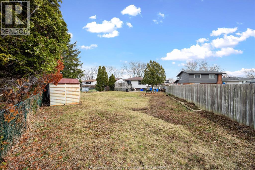 9606 Avery Lane, Windsor, Ontario  N8R 2A2 - Photo 10 - 26013881