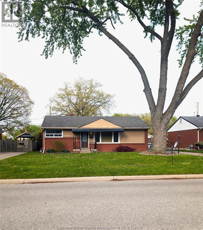 3456 EVERTS AVENUE, Windsor, Ontario