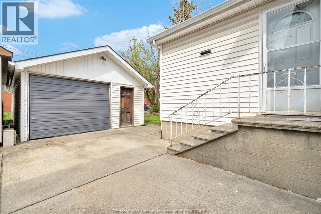 321 Rankin Avenue, Windsor, Ontario  N9B 2R6 - Photo 19 - 26013805