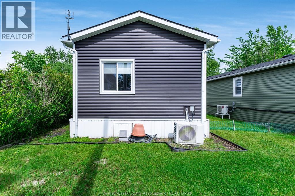 11408 County Rd 46 Unit# 10, Comber, Ontario  N0P 1J0 - Photo 21 - 26013910