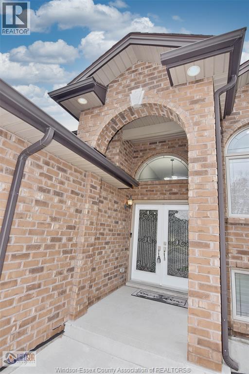 4759 Periwinkle Crescent, Windsor, Ontario  N9G 3G8 - Photo 9 - 26013940