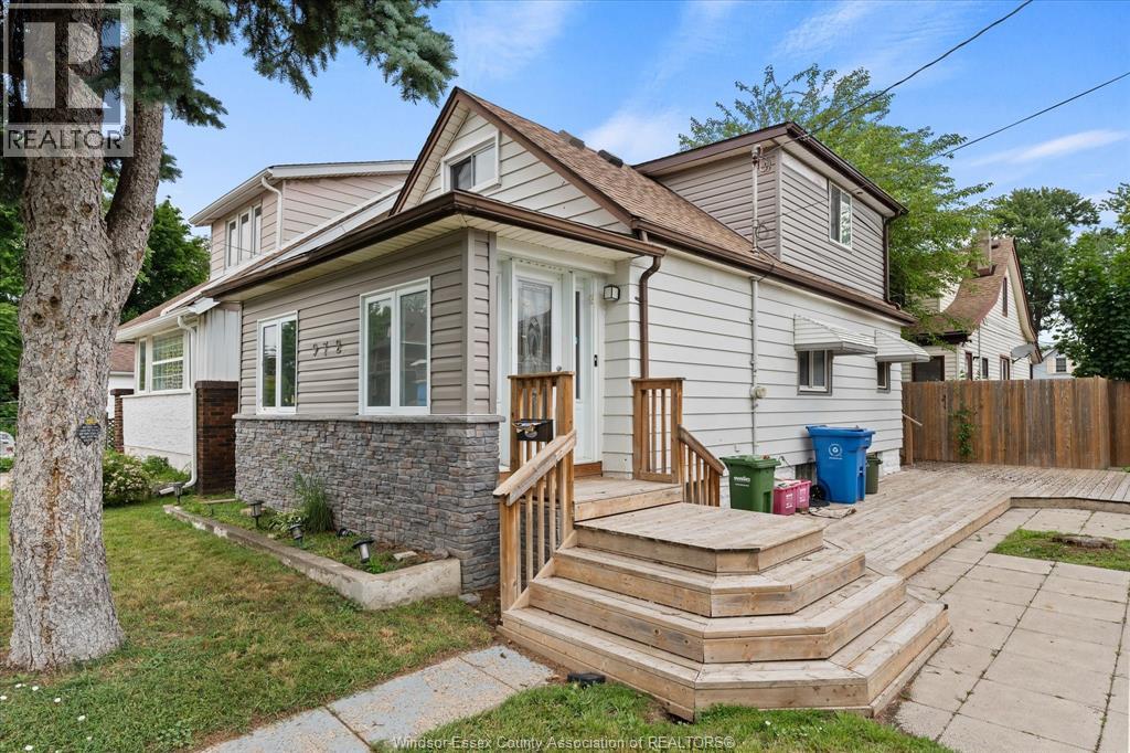 972 Wellington Avenue Unit# Main, Windsor, Ontario  N9A 5J8 - Photo 2 - 26013904