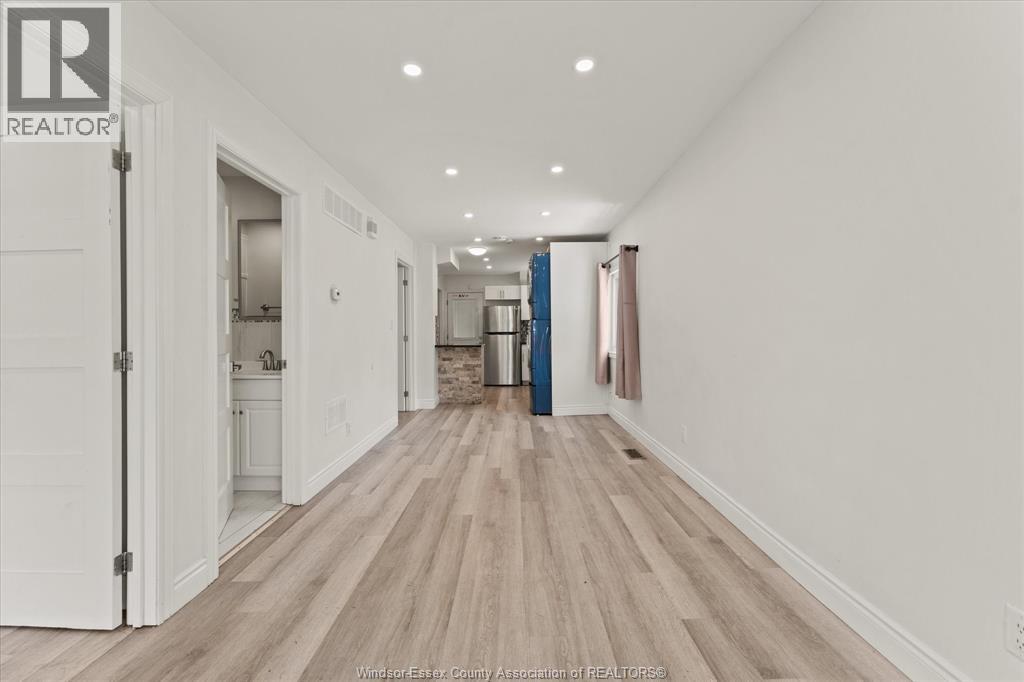 972 Wellington Avenue Unit# Main, Windsor, Ontario  N9A 5J8 - Photo 5 - 26013904