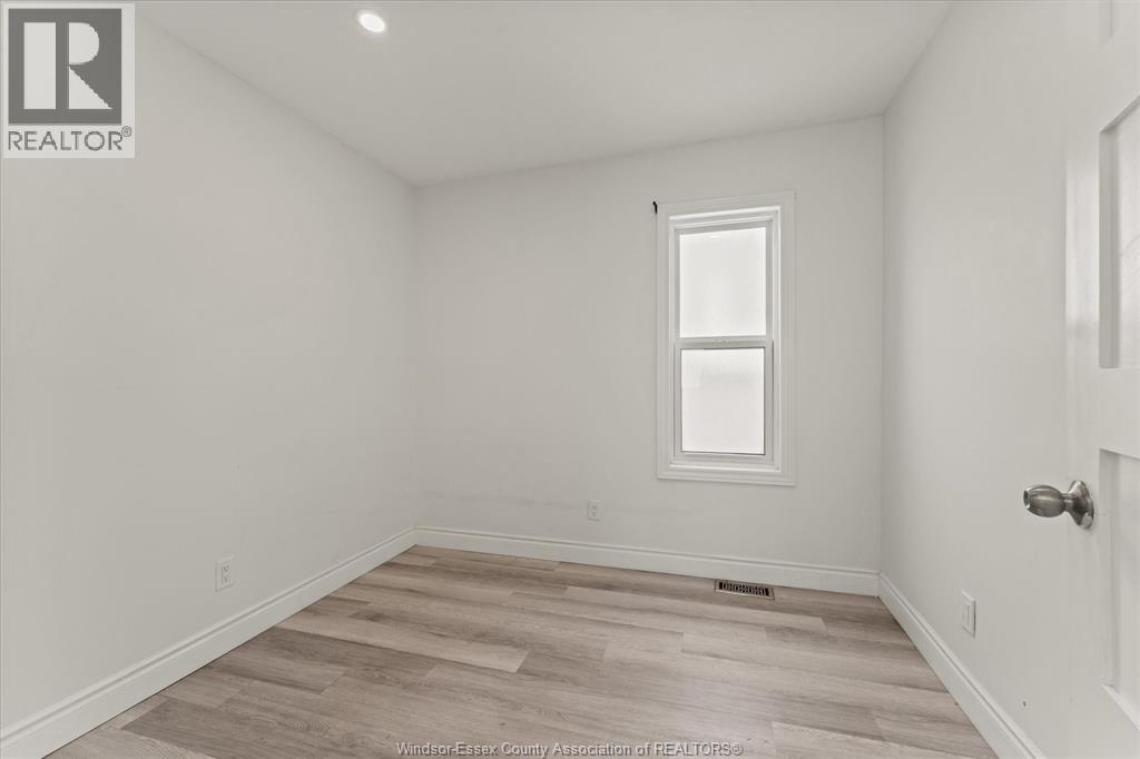 972 Wellington Avenue Unit# Main, Windsor, Ontario  N9A 5J8 - Photo 9 - 26013904