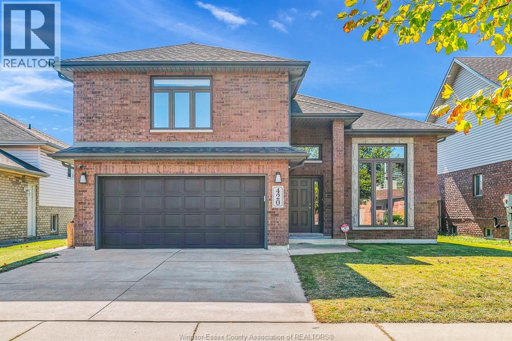 420 RUNSTEDLER, LaSalle, Ontario