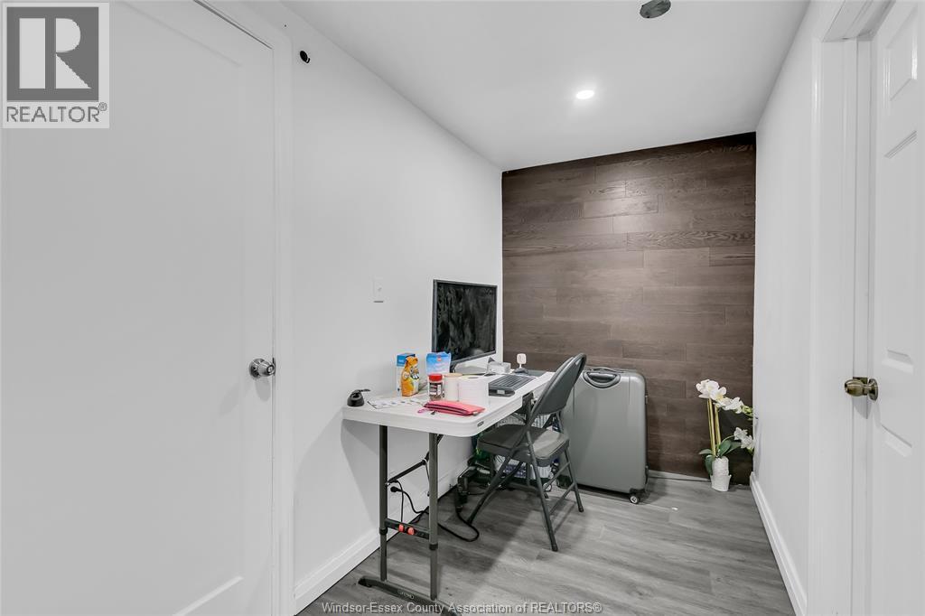 345 Bridge Avenue, Windsor, Ontario  N9B 2M3 - Photo 13 - 26011224